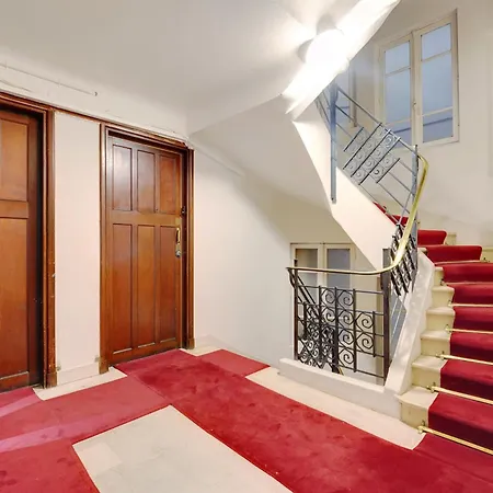 Apartment Prestigieux 2 Pieces Champs-elysees George V *