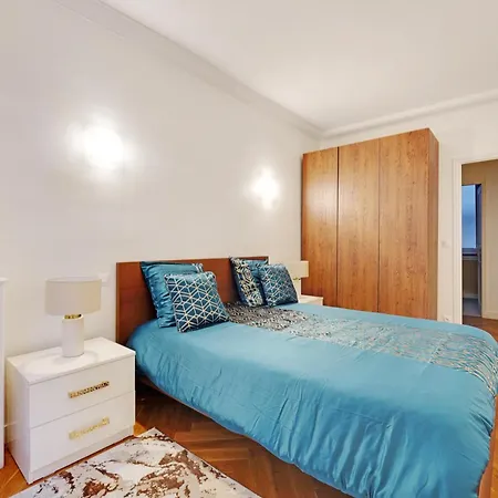 Apartment Prestigieux 2 Pieces Champs-elysees George V