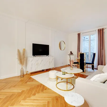 Apartment Prestigieux 2 Pieces Champs-elysees George V Paris